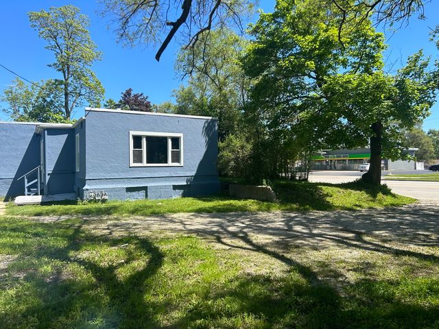 2110 Lewis Avenue, Zion, IL 60099