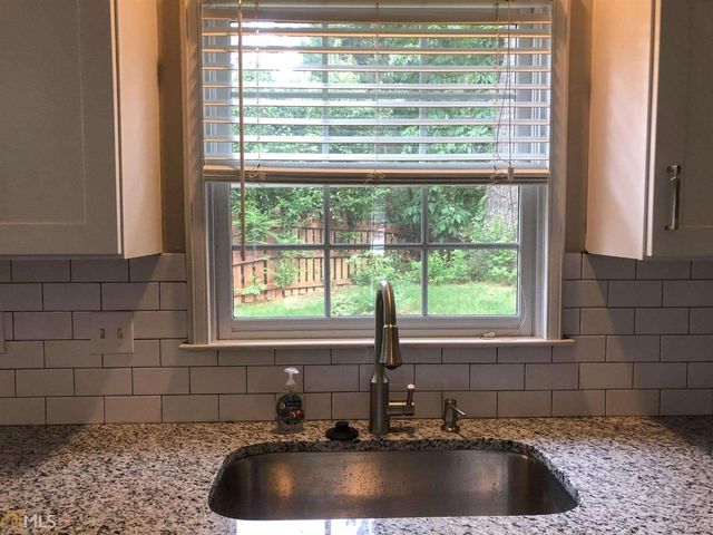 4450 Lockett Trace, Acworth, GA 30101