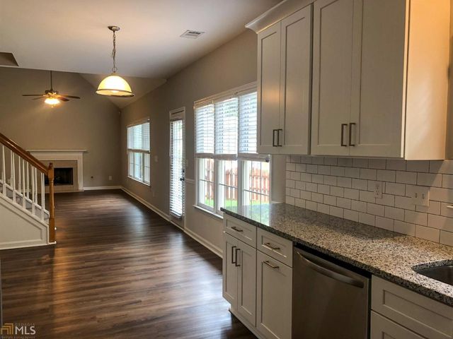 4450 Lockett Trace, Acworth, GA 30101