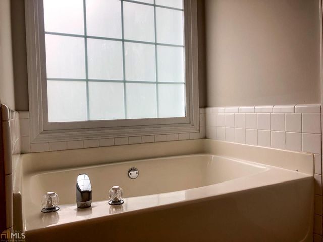 4450 Lockett Trace, Acworth, GA 30101