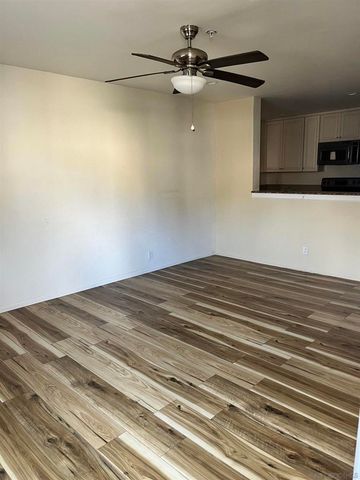 8889 Caminito Plaza Centro 7333, San Diego, CA 92122