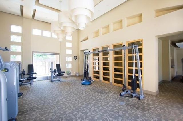 8889 Caminito Plaza Centro 7333, San Diego, CA 92122