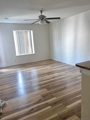 8889 Caminito Plaza Centro 7333, San Diego, CA 92122