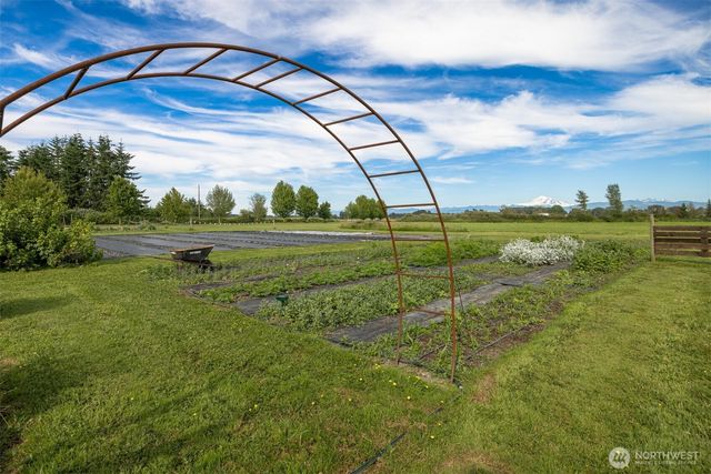 5295 S Church Road, Ferndale, WA 98248