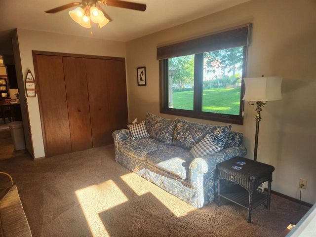 607 8th Avenue, New Glarus, WI 53574