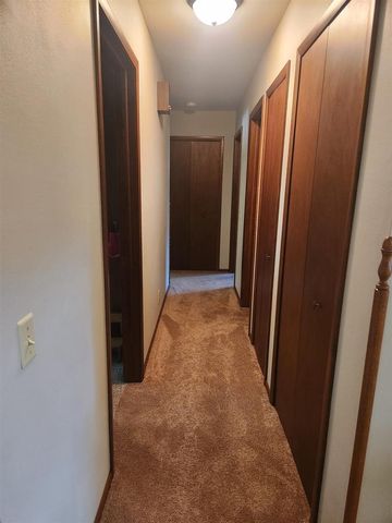607 8th Avenue, New Glarus, WI 53574