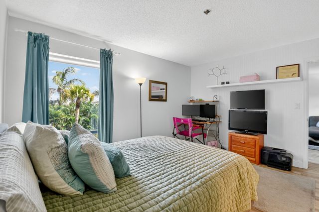 3000 Presidential Way 303, West Palm Beach, FL 33401