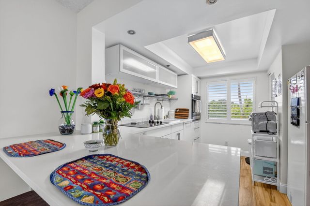 3000 Presidential Way 303, West Palm Beach, FL 33401