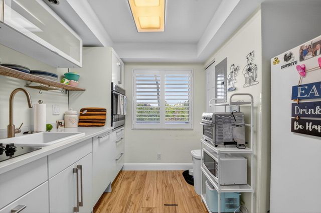 3000 Presidential Way 303, West Palm Beach, FL 33401