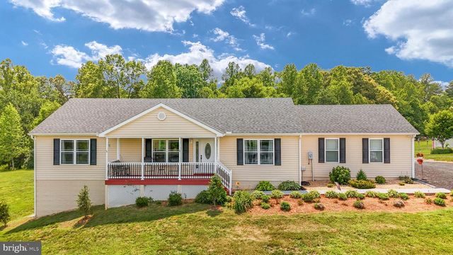 160 LANCASTER CT, Louisa, VA 23093
