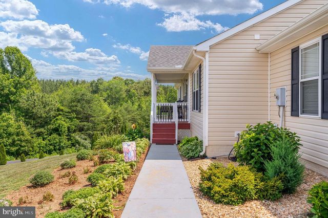 160 LANCASTER CT, Louisa, VA 23093