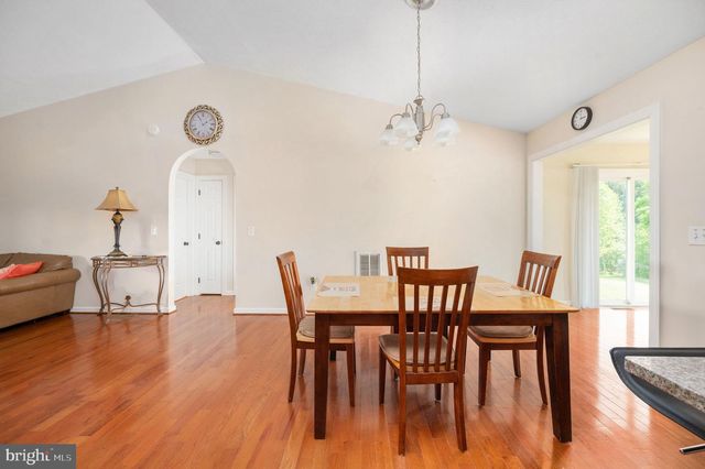 160 LANCASTER CT, Louisa, VA 23093
