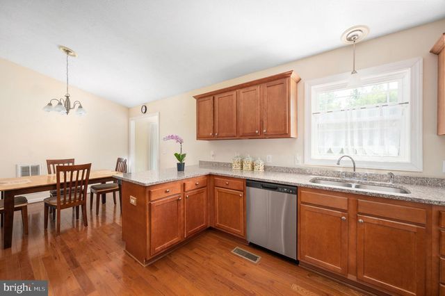 160 LANCASTER CT, Louisa, VA 23093
