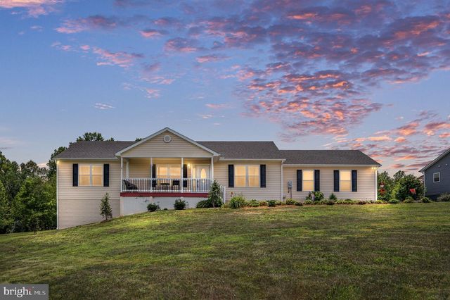 160 LANCASTER CT, Louisa, VA 23093