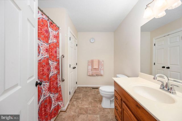 160 LANCASTER CT, Louisa, VA 23093