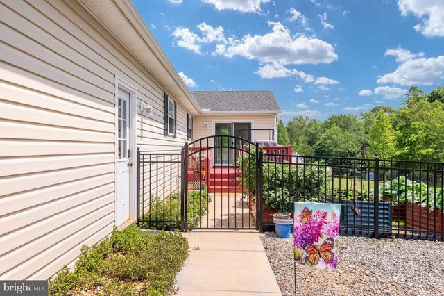 160 LANCASTER CT, Louisa, VA 23093
