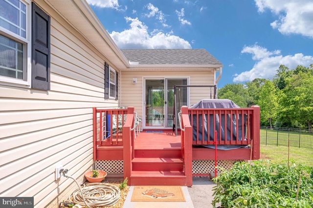 160 LANCASTER CT, Louisa, VA 23093