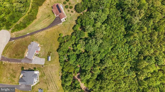 160 LANCASTER CT, Louisa, VA 23093
