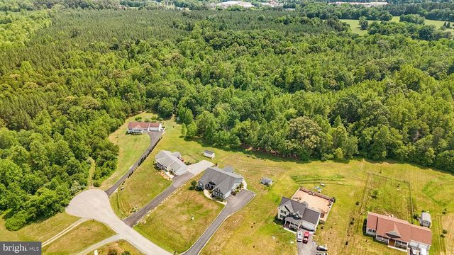 160 LANCASTER CT, Louisa, VA 23093
