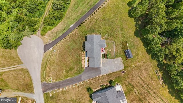 160 LANCASTER CT, Louisa, VA 23093