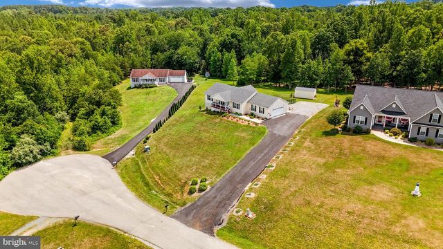 160 LANCASTER CT, Louisa, VA 23093