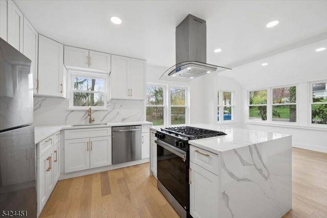 686 Meyersville Rd, Long Hill Twp., NJ 07933
