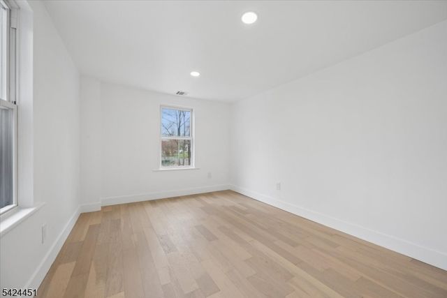 686 Meyersville Rd, Long Hill Twp., NJ 07933