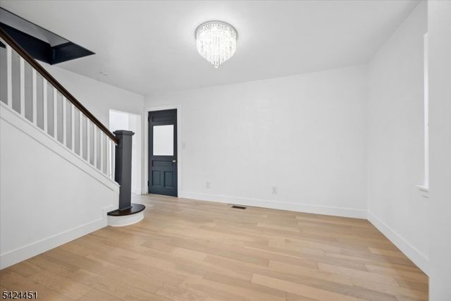 686 Meyersville Rd, Long Hill Twp., NJ 07933
