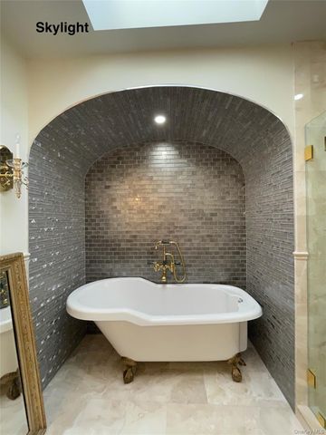 2928 163rd Street, Flushing, NY 11358