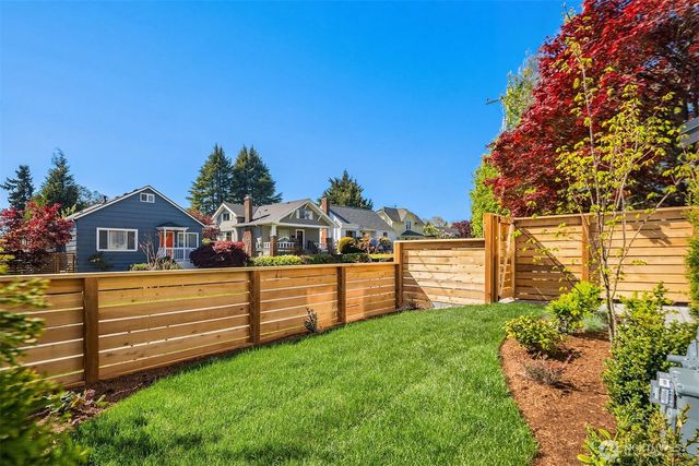 7332 25th Avenue NW, Seattle, WA 98117