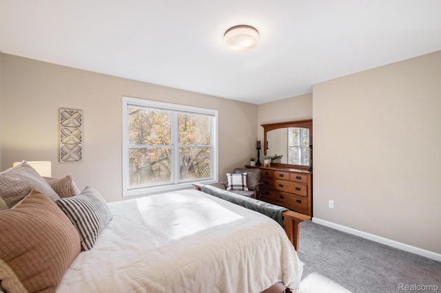 1281 Victoria Lane, Fenton Charter Township, MI 48430