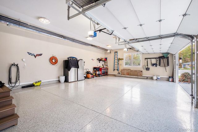 1281 Victoria Lane, Fenton Charter Township, MI 48430