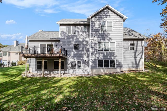 1281 Victoria Lane, Fenton Charter Township, MI 48430