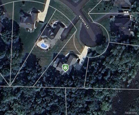 1281 Victoria Lane, Fenton Charter Township, MI 48430