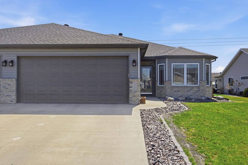 4346 46th Avenue S, Fargo, ND 58104