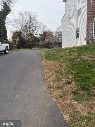 218 W 26TH ST, Wilmington, DE 19802