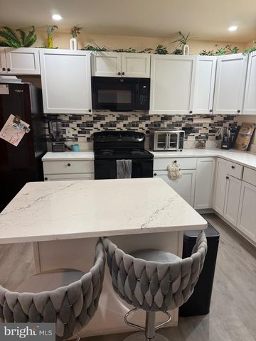 218 W 26TH ST, Wilmington, DE 19802