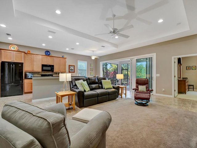 5009 LAKE OVERLOOK AVENUE, Bradenton, FL 34208