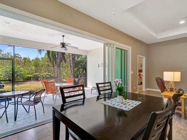 5009 LAKE OVERLOOK AVENUE, Bradenton, FL 34208