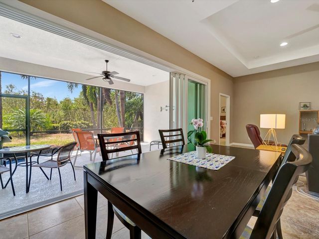 5009 LAKE OVERLOOK AVENUE, Bradenton, FL 34208