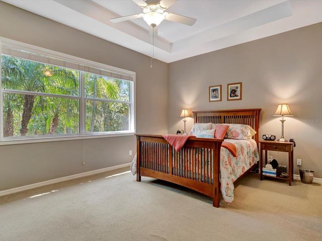 5009 LAKE OVERLOOK AVENUE, Bradenton, FL 34208