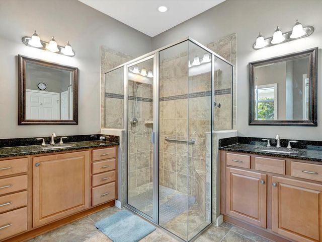 5009 LAKE OVERLOOK AVENUE, Bradenton, FL 34208