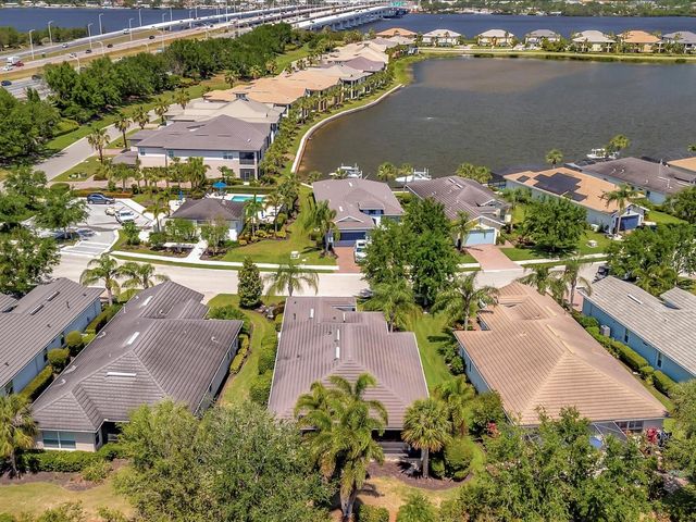 5009 LAKE OVERLOOK AVENUE, Bradenton, FL 34208