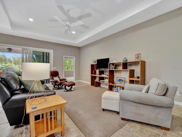 5009 LAKE OVERLOOK AVENUE, Bradenton, FL 34208