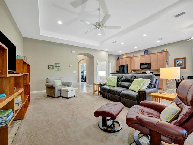 5009 LAKE OVERLOOK AVENUE, Bradenton, FL 34208