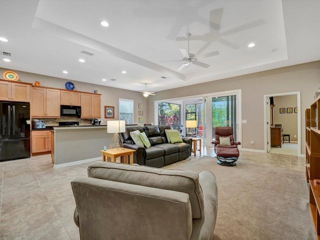 5009 LAKE OVERLOOK AVENUE, Bradenton, FL 34208