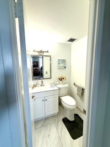 4330 Hillcrest Drive 904, Hollywood, FL 33021