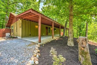 3570 Old Mountain Rd, Sevierville, TN 37876