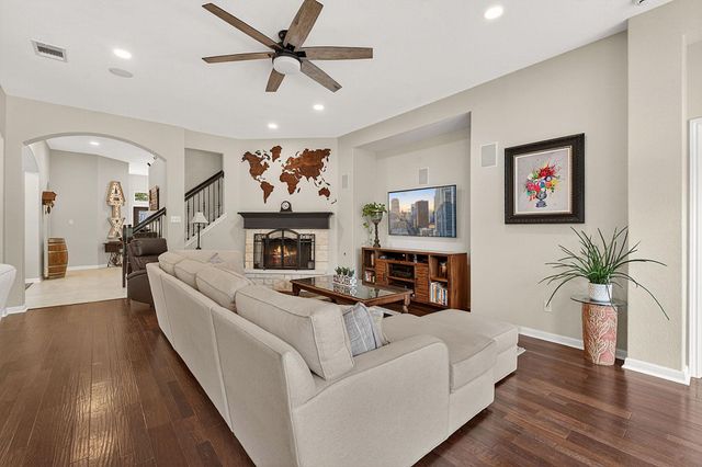 109 Enchanted Woods TRL, Buda, TX 78610