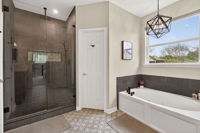 109 Enchanted Woods TRL, Buda, TX 78610